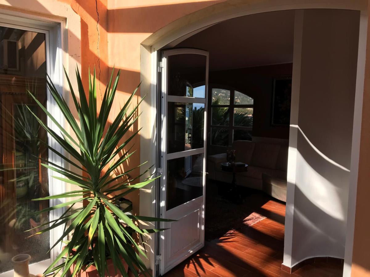 Villa Grace Patti Luaran gambar